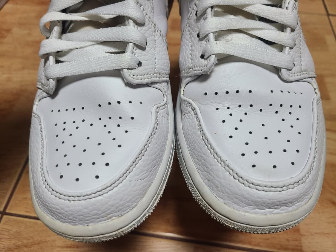 나이키 조던1미드 트리플화이트2.0 260 상품이미지2