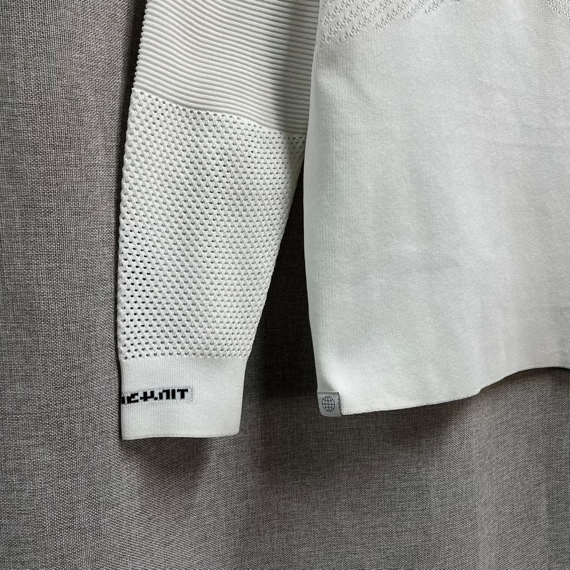 [L] 아디다스(adidas) 테크니트 풀오버 맨투맨 니트 상품이미지4