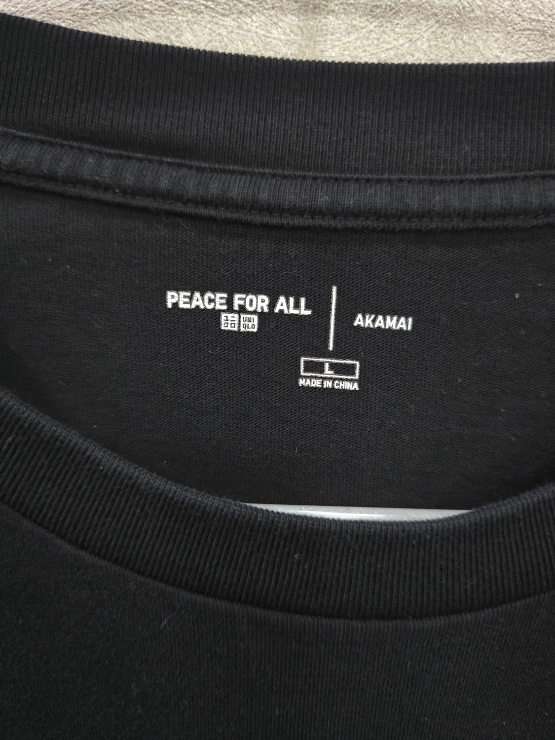 유니클로 PEACE FOR ALL 아카마이 프린팅 반팔티 상품이미지5