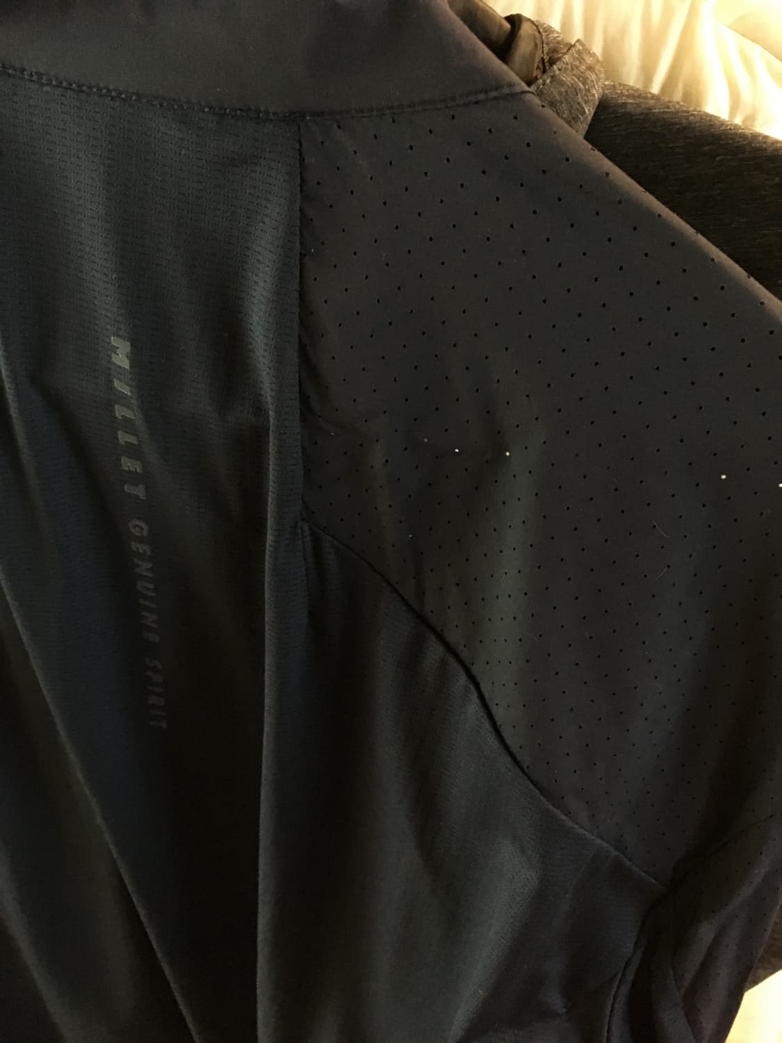 밀레 바람막이 상품이미지2