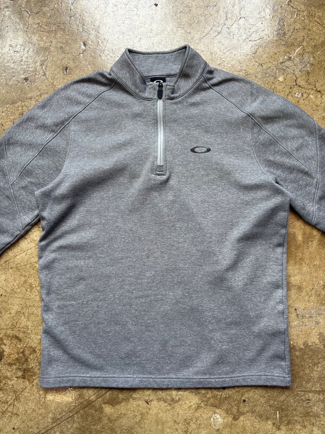 오클리 그레이 하프 집업 상품이미지2