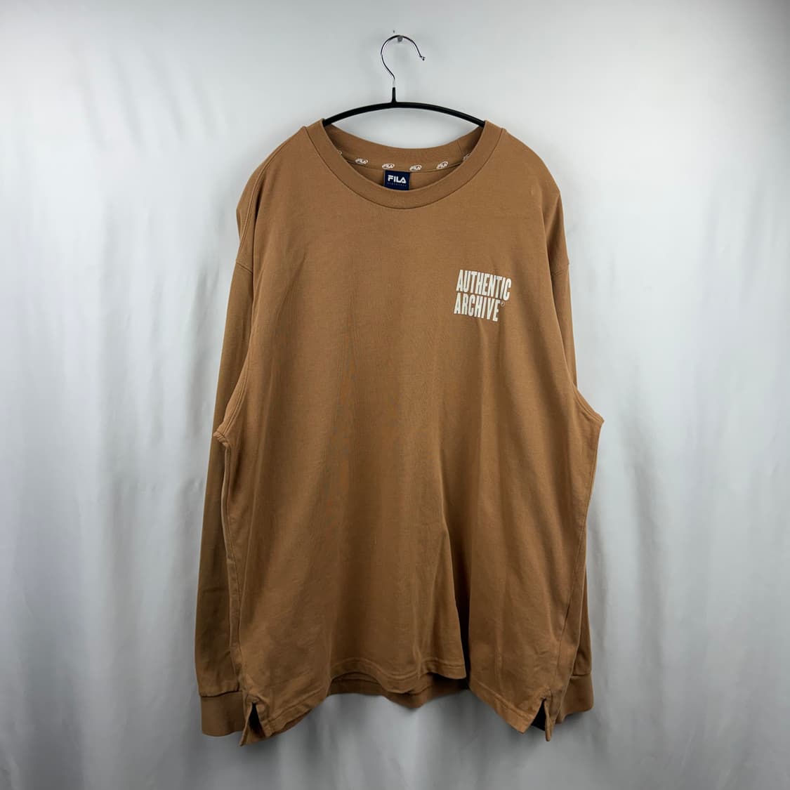 (XL) 휠라 로고 롱슬리브 카멜 상품이미지2