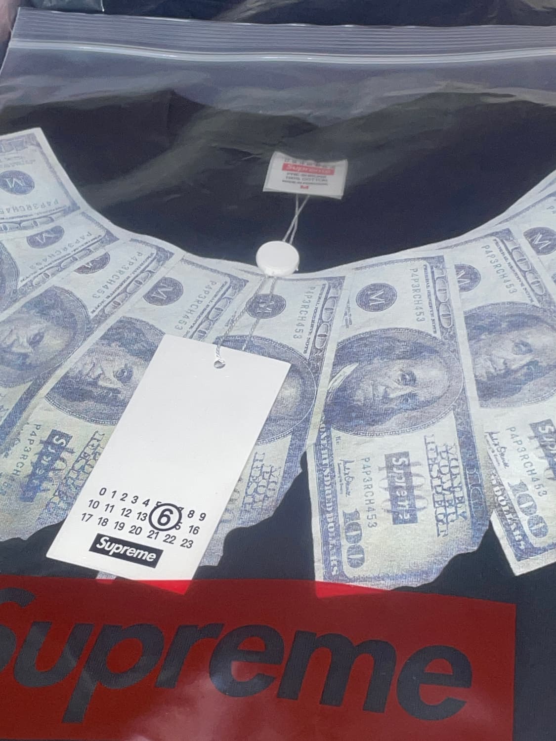 슈프림 x MM6 메종 마르지엘라 머니 숏슬리브 탑 블랙 - 26SS 상품이미지4