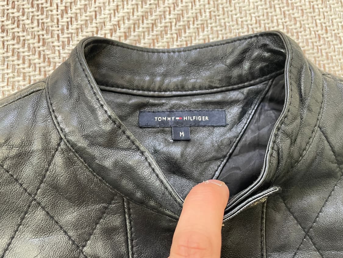 타미힐피거 썬페이딩 라이더 레더 자켓  J04220 상품이미지5