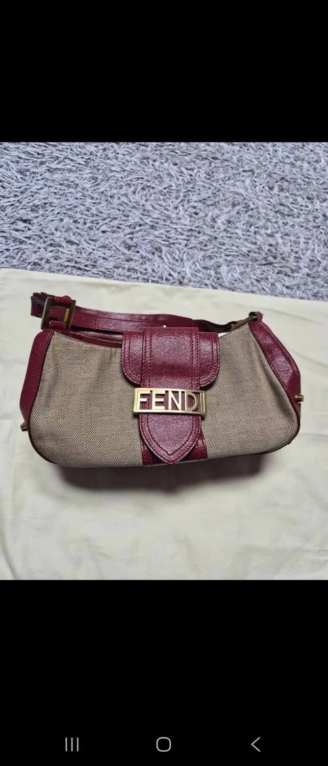 펜디 숄더백 상품이미지3