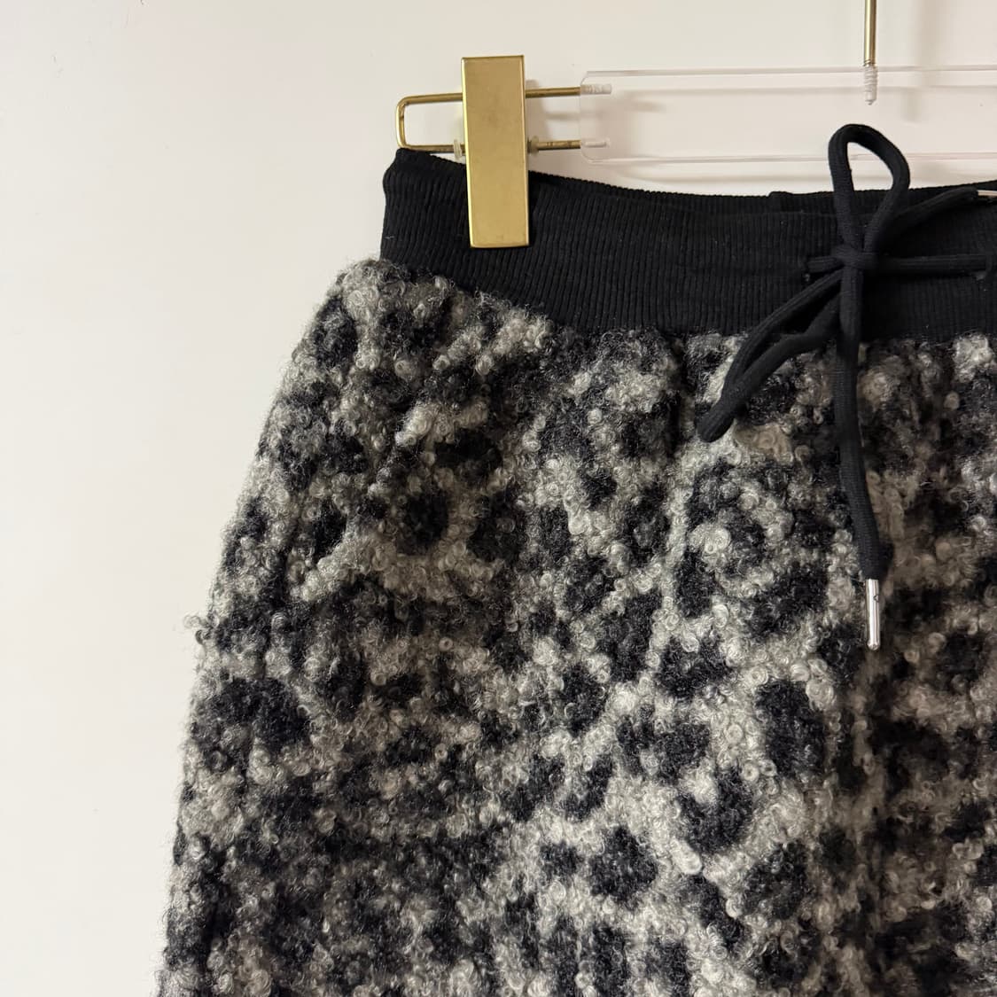 새상품 여자 호피 뽀글이 반바지 상품이미지3