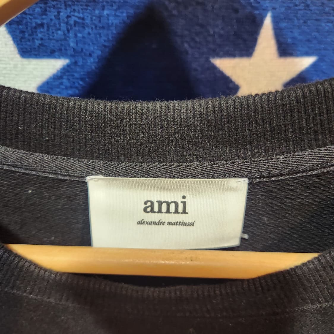 AMI 아미 드 꾀르 하트 로고 맨투맨 (정품) 상품이미지3