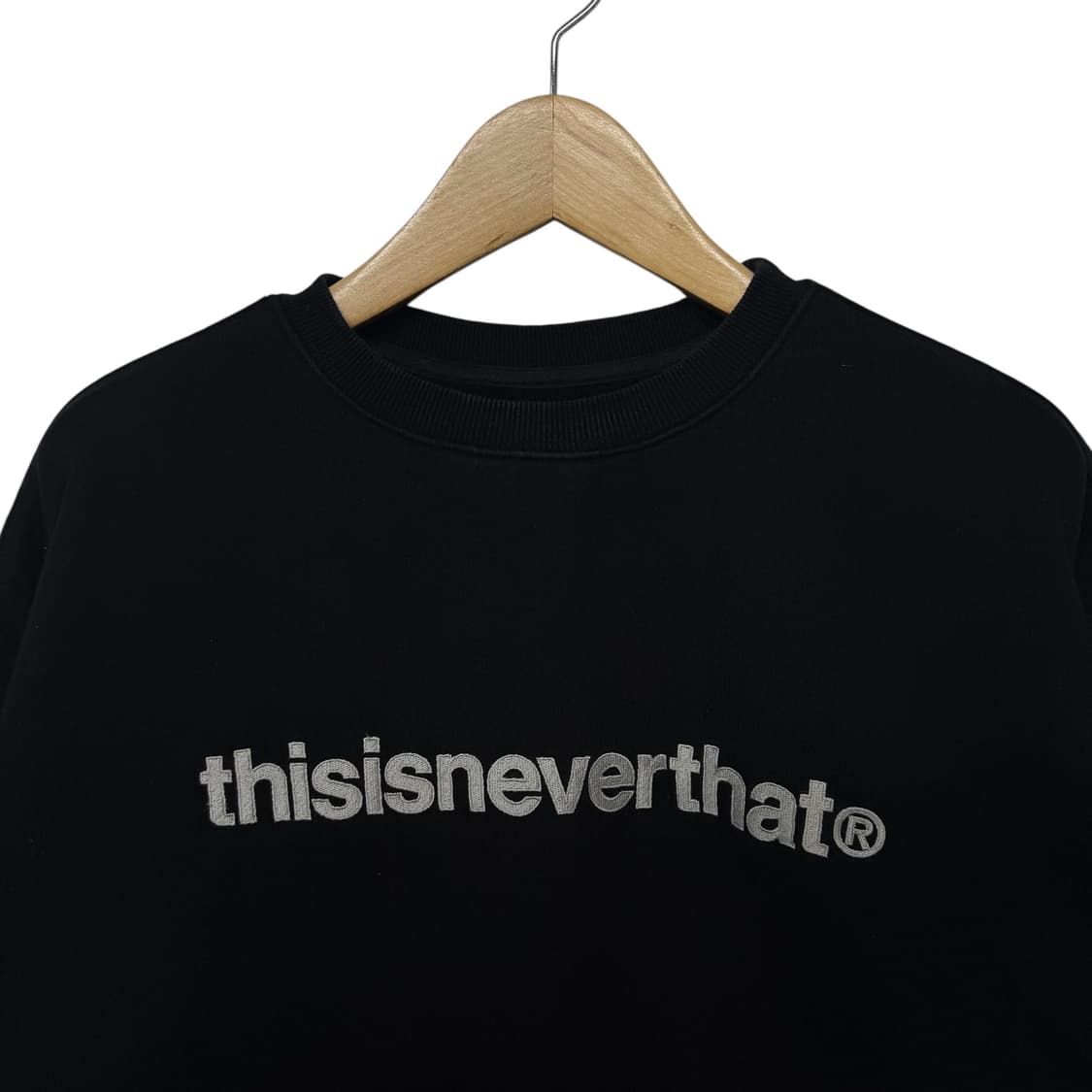 디스이즈네버댓 자수로고 맨투맨 상품이미지2