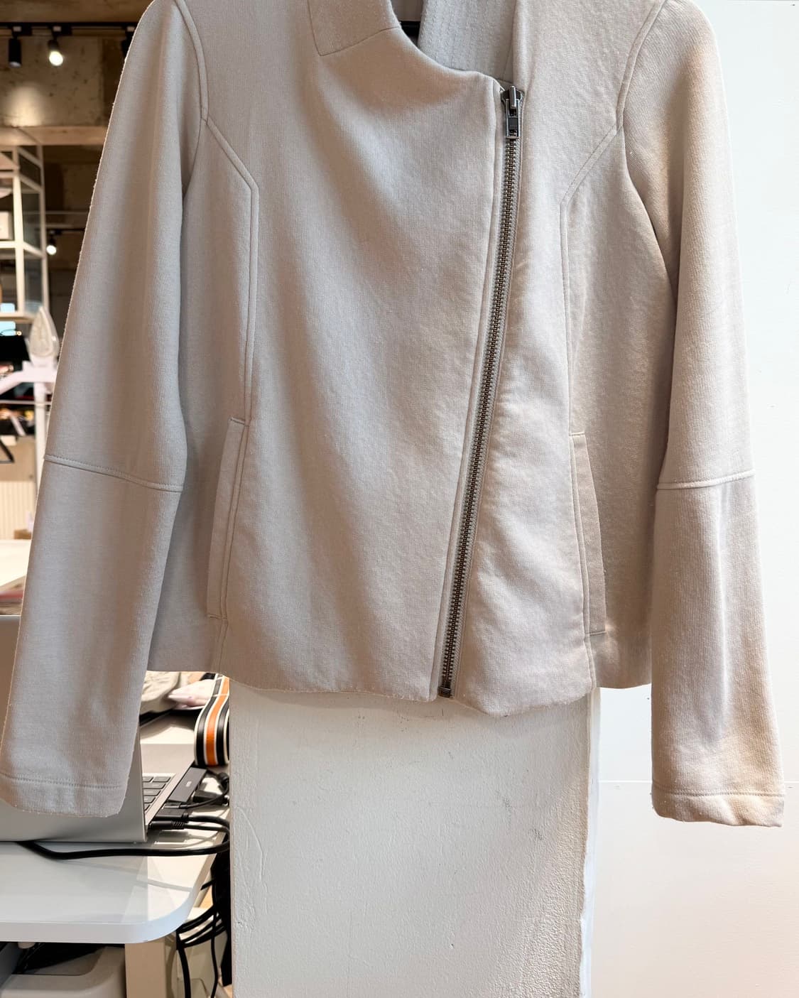 헬무트랭 아이보리 넥 집업 코튼 자켓  상품이미지6