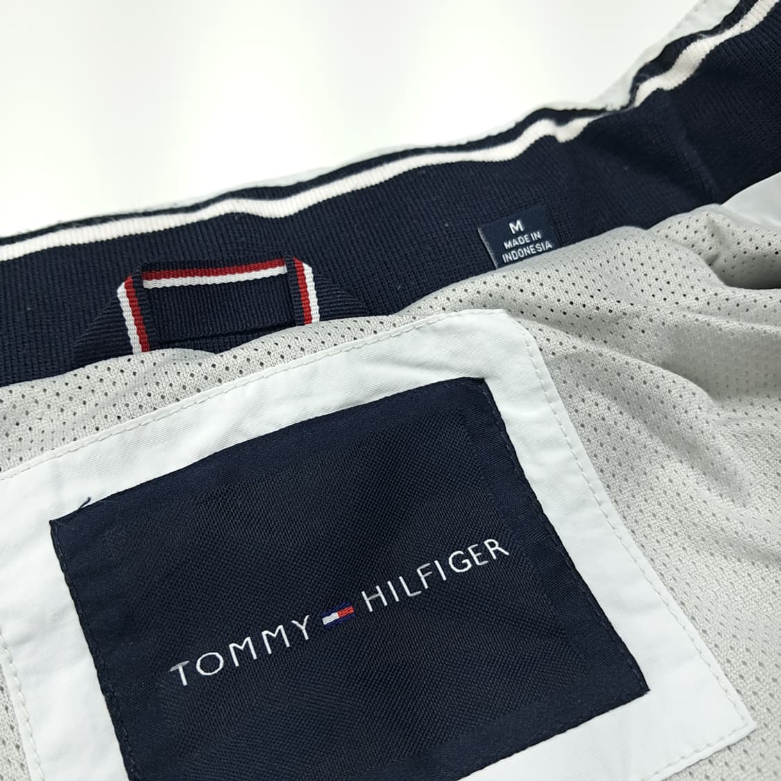 CL717 M 타미힐피거 스탠드칼라 연그레이 바람막이 자켓 상품이미지5