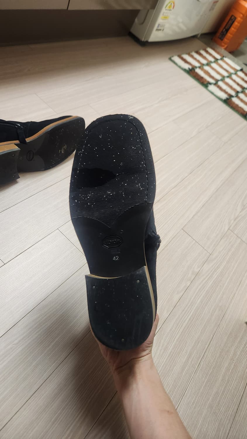 아워레가시 카미온 스웨이드 블랙 42 상품이미지3