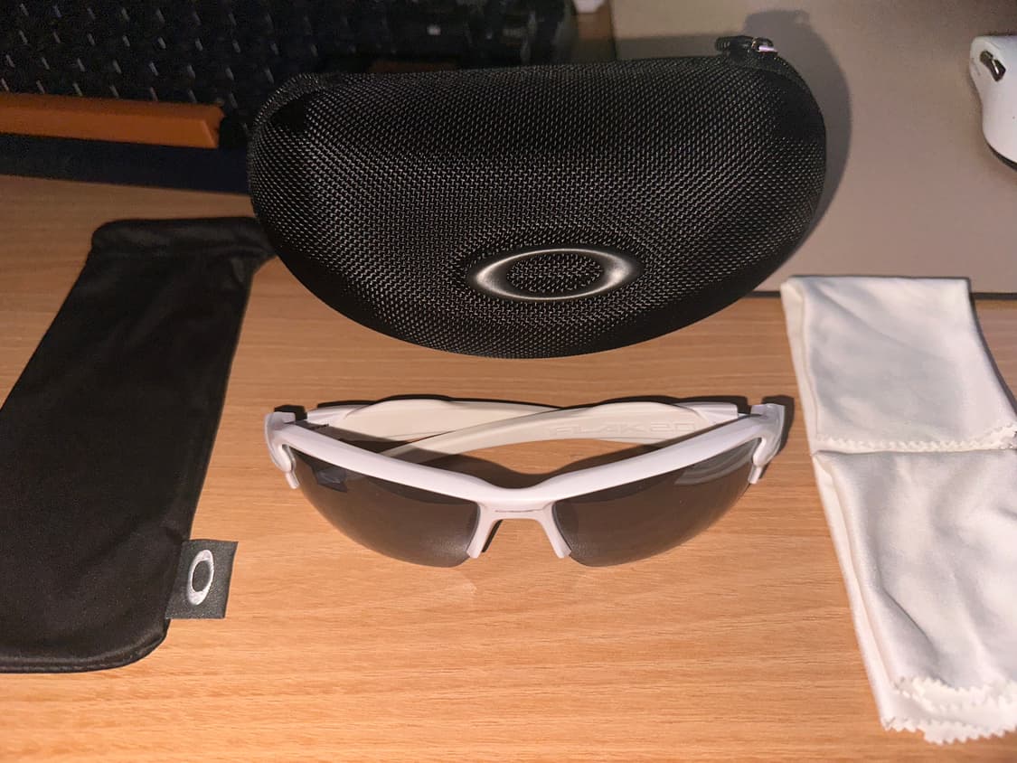 오클리 플락 2.0 화이트 선글라스 상품이미지1