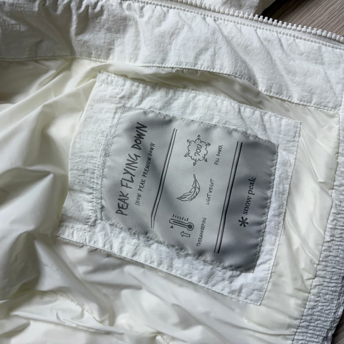 스노우피크 여성 경량패딩 (S) 상품이미지3