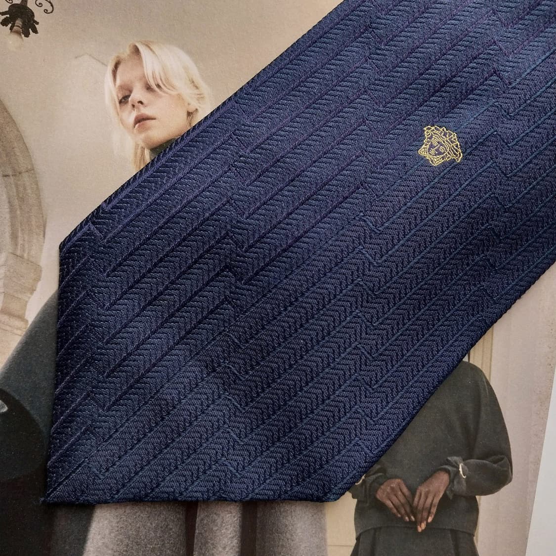 지아니 베르사체 실크 네이비 자카드 넥타이 9.5cm A+등급 K2557 상품이미지7