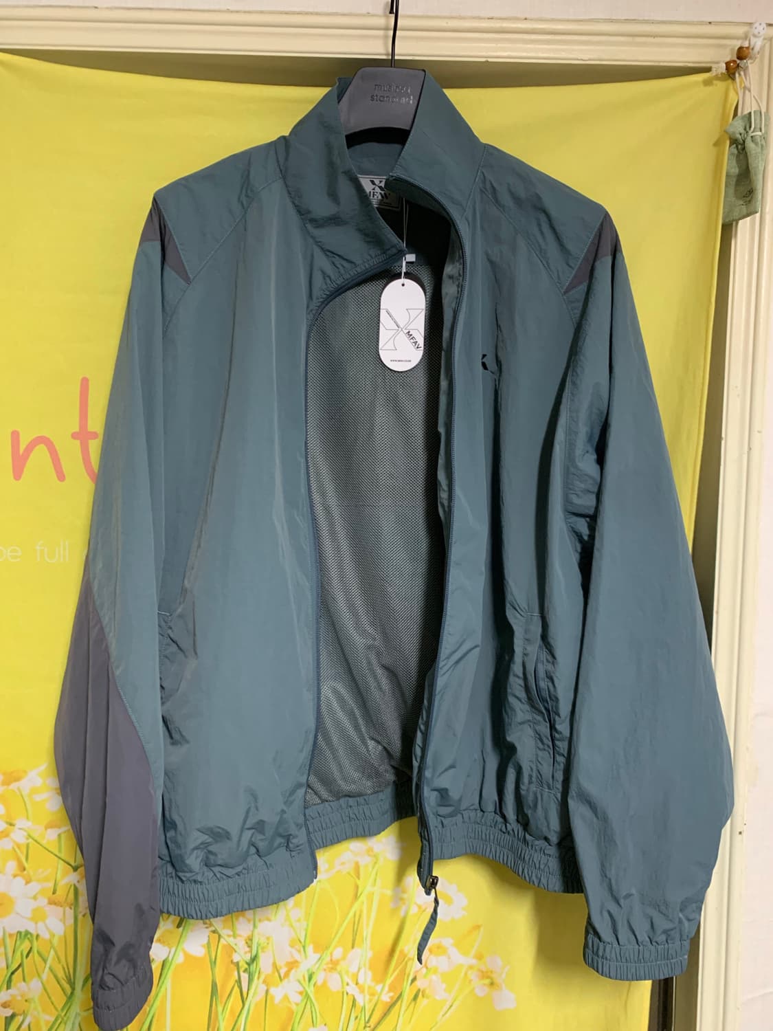 엠페브 심볼 트랙 바람막이 판매 새상품 상품이미지6