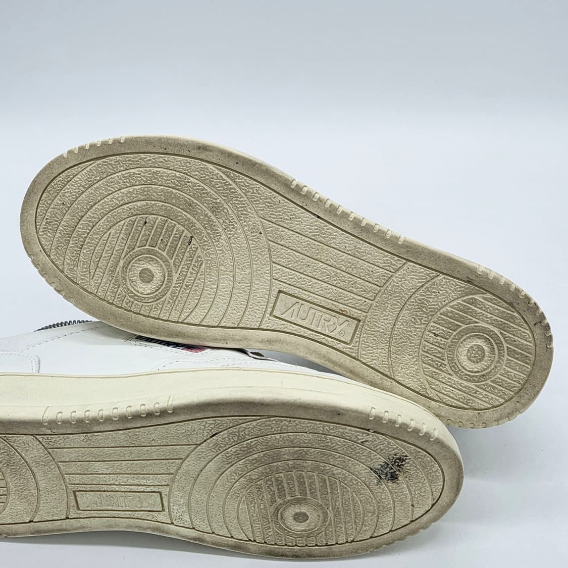 오트리 메달리스트 로우 스니커즈 화이트 (40) 상품이미지3