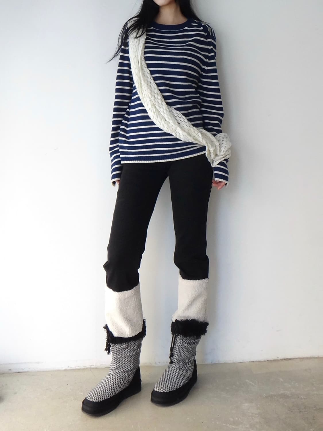 TIME shoulder stone knit / navy 상품이미지1