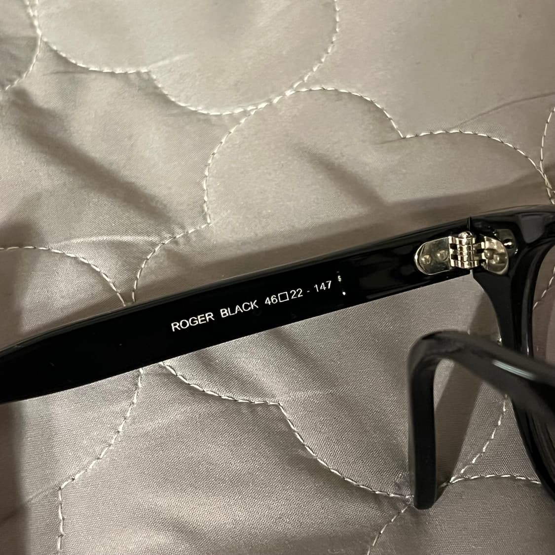 언커먼 안경 로저 상품이미지3