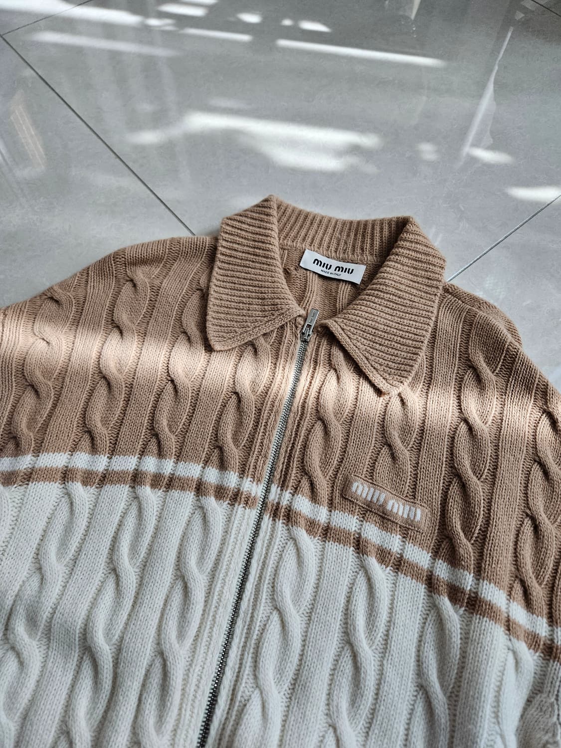 [36] 미우미우 케이블 니트집업 판매 상품이미지1