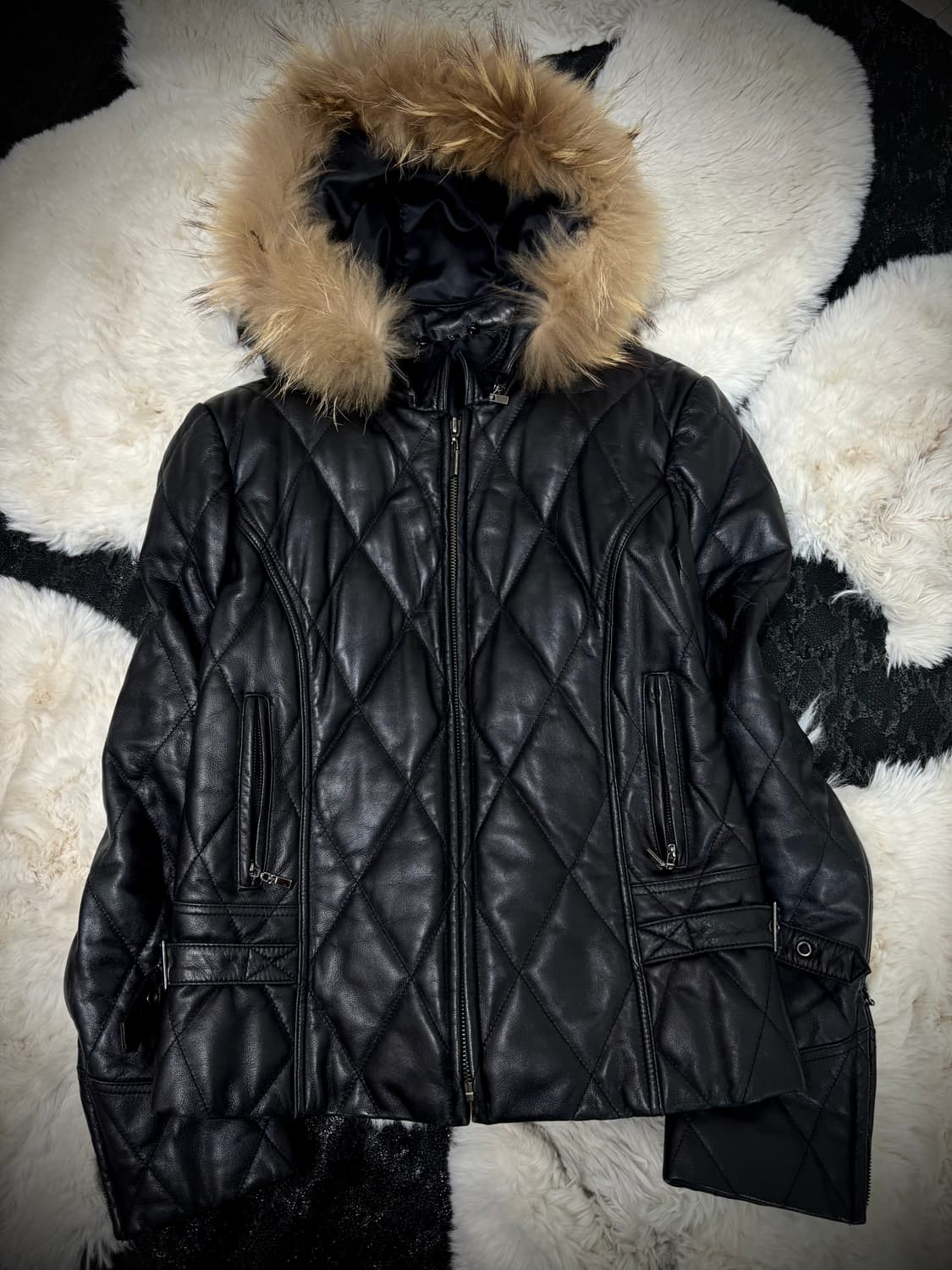 SheepSkin Down Leather Buckle Detail Fur 상품이미지1