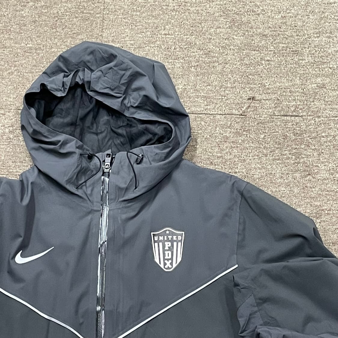 (L) Nike 나이키 바람막이 상품이미지2