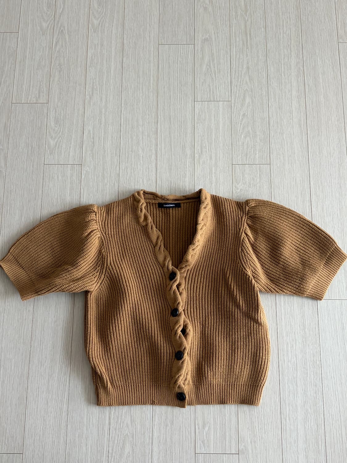 다이애그널 프레즐 퍼프 니트 카키 상품이미지3