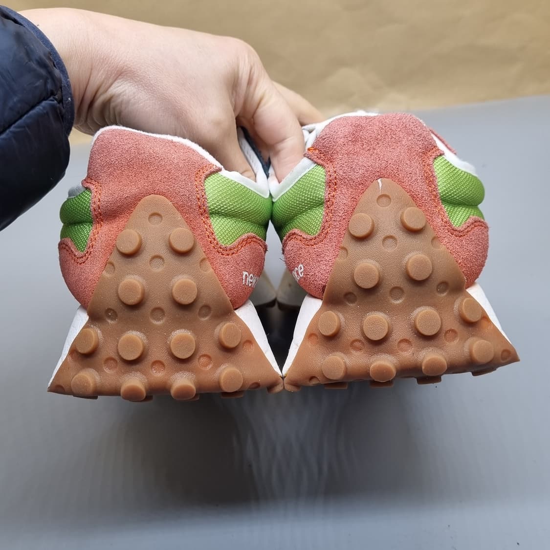 뉴발란스 327 에너지라임 남성운동화260  상품이미지4