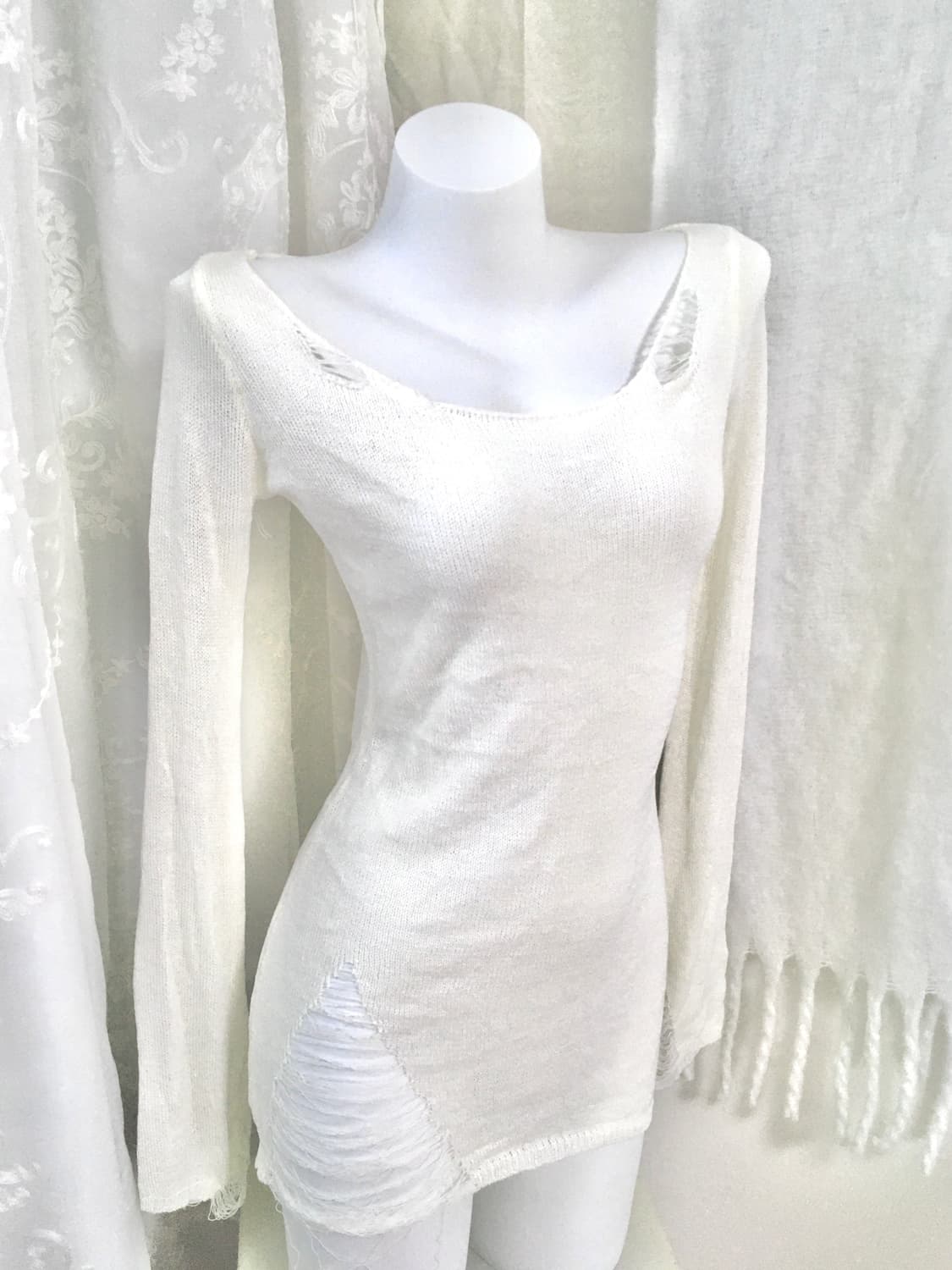 화이트 그런지 슬림 네트 롱슬리브  상품이미지2