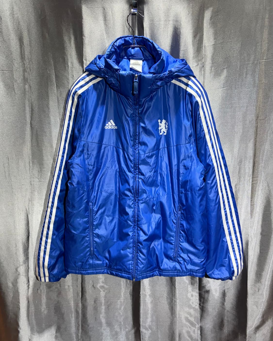 L 아디다스 첼시 삼선로고 코발트블루 후디 패디드 자켓 상품이미지2