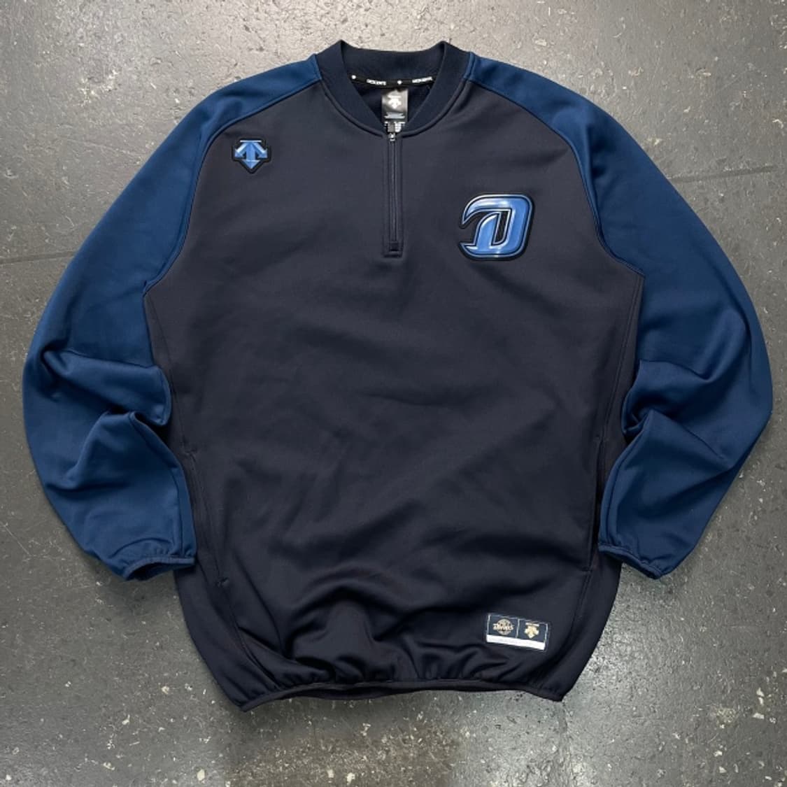 100 데상트 NC다이노스 웜업  상품이미지1