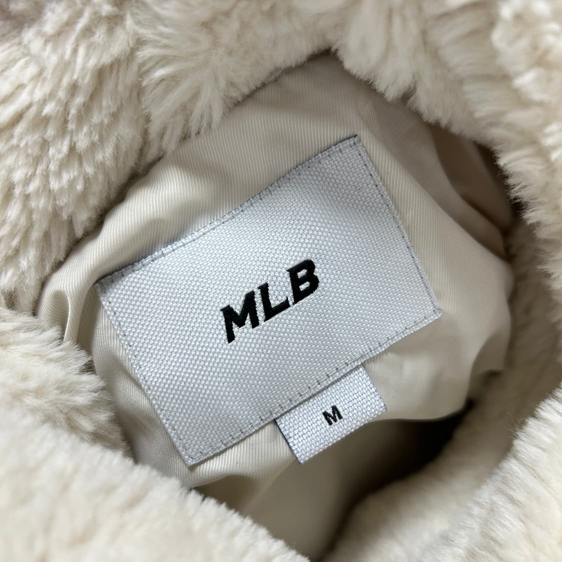 MLB 아이보리 빅로고 퍼자켓(M) 상품이미지3