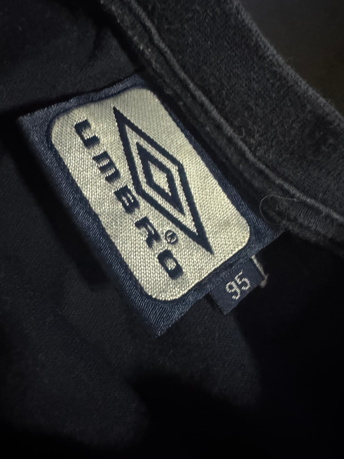 공용! 엄브로 올드스쿨 스펠아웃 반팔 티셔츠 M 네이비 상품이미지3