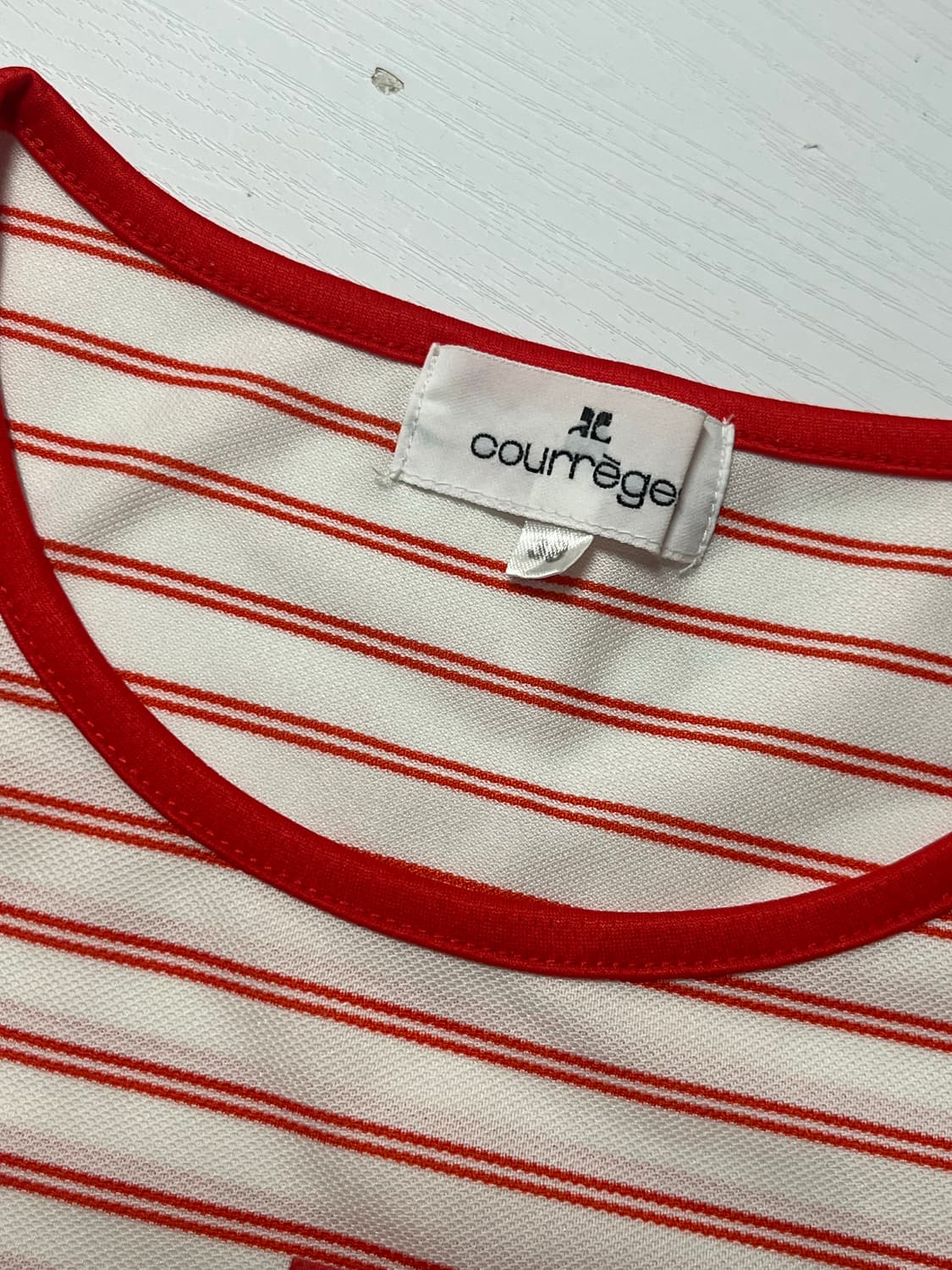 꾸레쥬 스포츠 반팔 반소매 티셔츠 단가라 상품이미지2