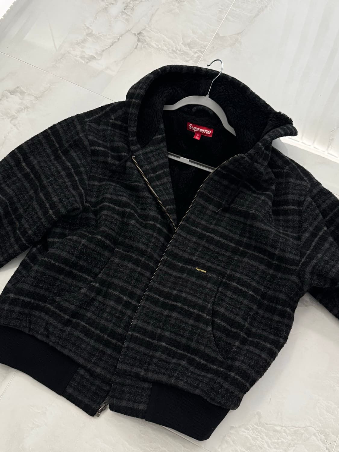 슈프림 털후드 상품이미지1