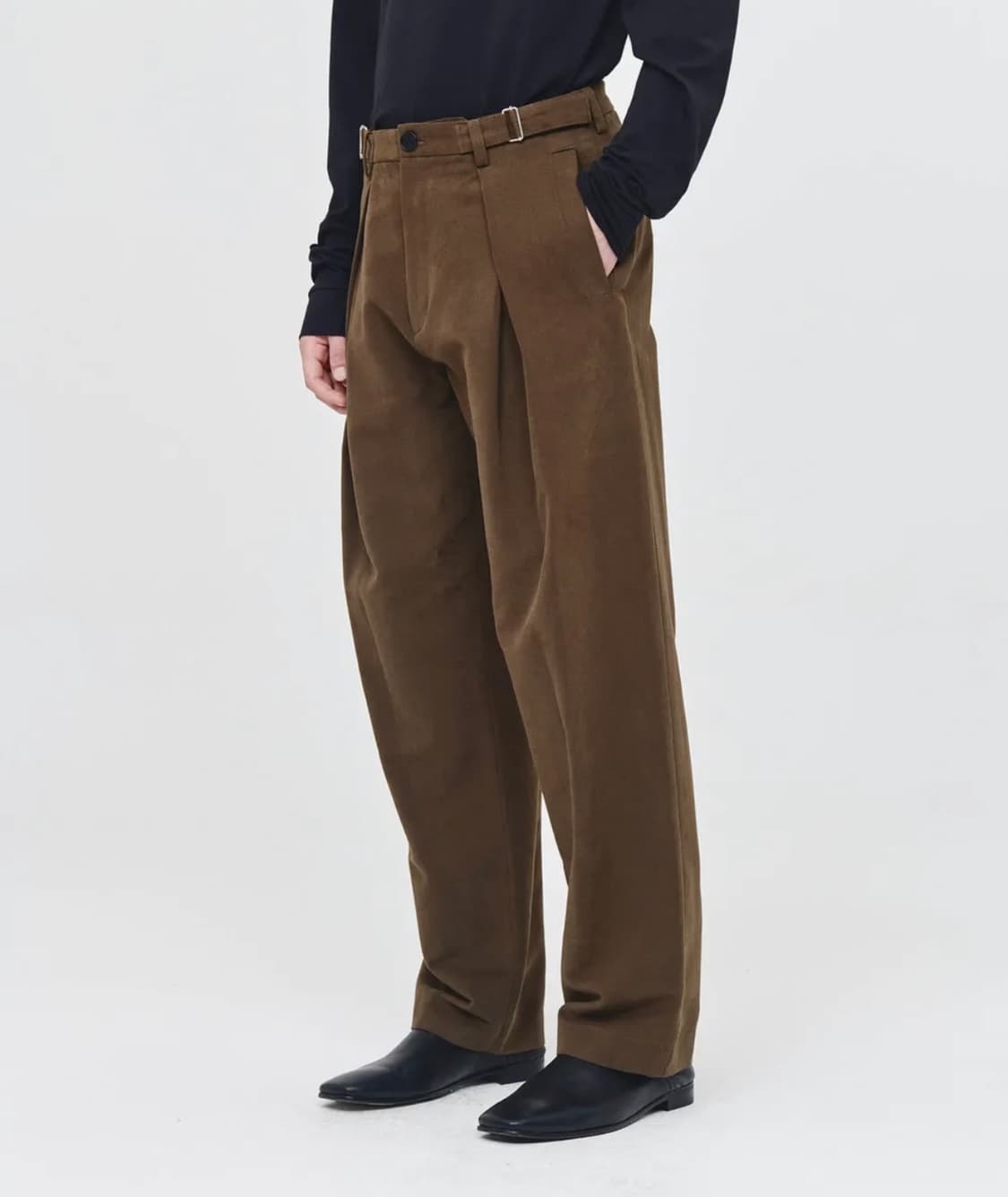 애프터프레이 릴렉스드 크로스 핀턱 팬츠 브라운 M사이즈 상품이미지3