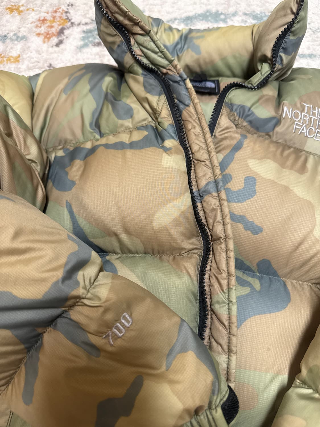 노스페이스 카모눕시 일본판 700 센터로고 상품이미지2