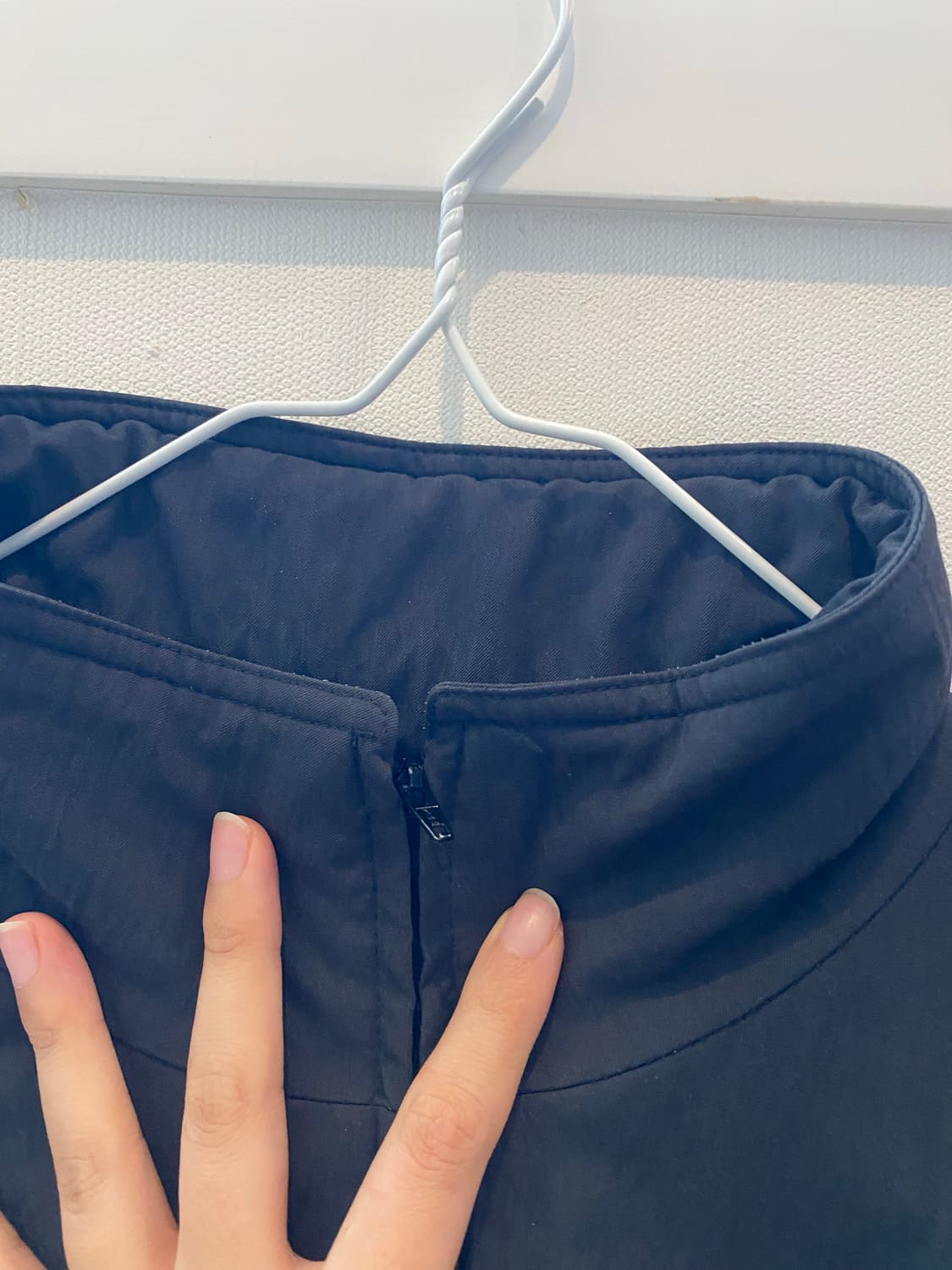 아모멘토 패디드 셔링 크롭 점퍼 상품이미지7