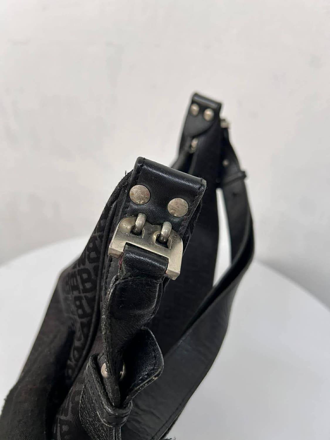 발렌시아가 BB모노그램 아카이브 숄더 토트백 상품이미지8