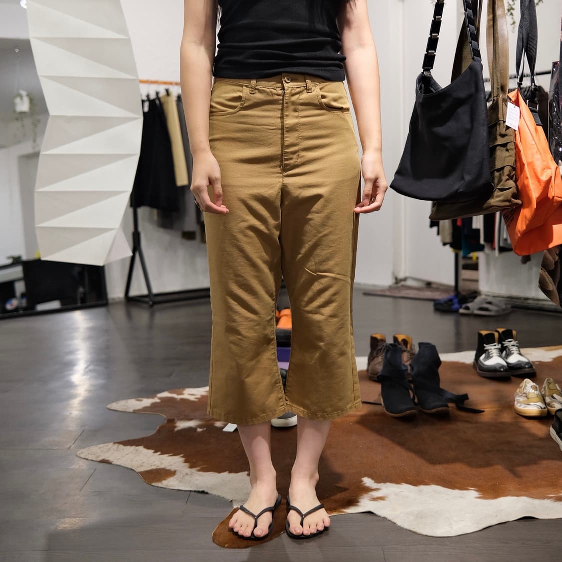 꼼데가르송 크롭 팬츠 상품이미지4