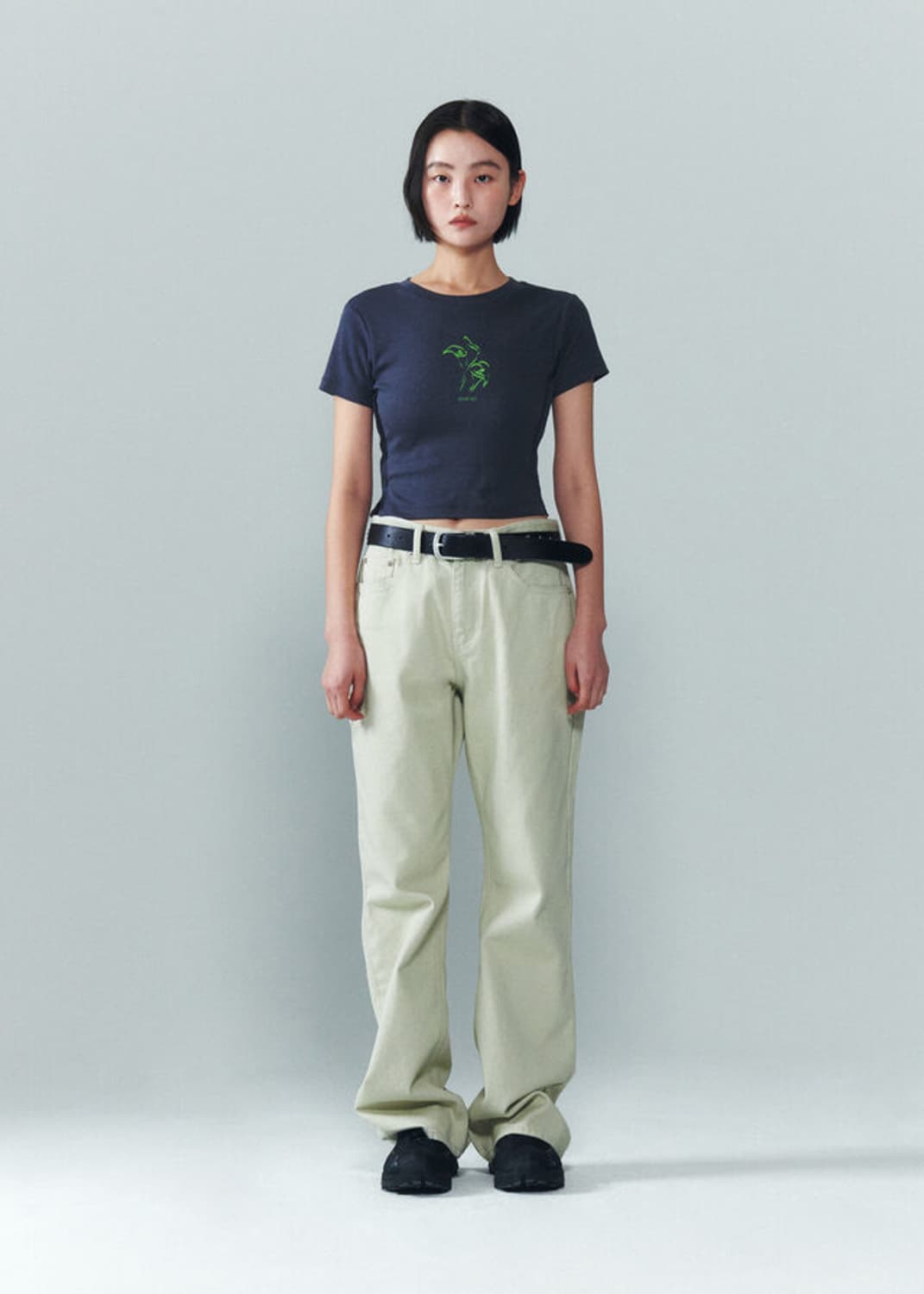 EERST 이어스트 Key hole HS T-Shirt Charcoal 상품이미지1