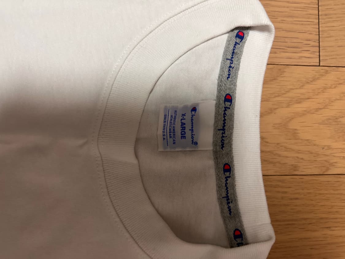 (탭만 땐 새상품!!) 챔피온 흰색 반팔 티셔츠 XL 상품이미지2