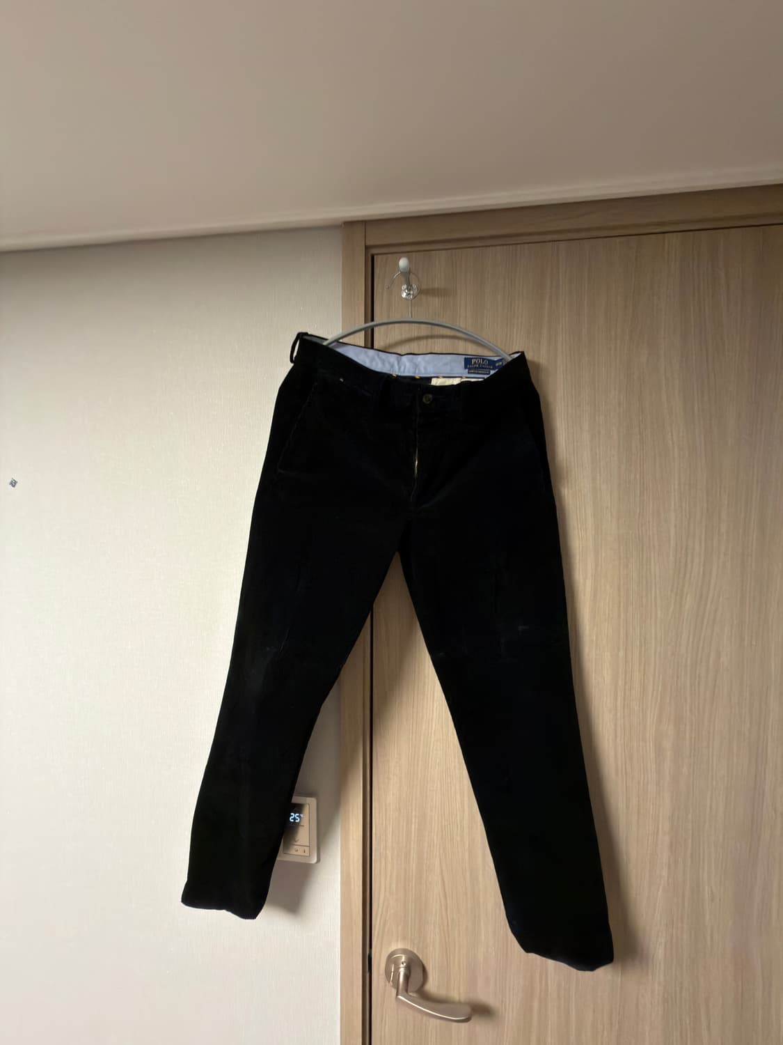 [30] 폴로 24fw 스트레치 스트레이트핏 코듀로이 팬츠 블랙 상품이미지1