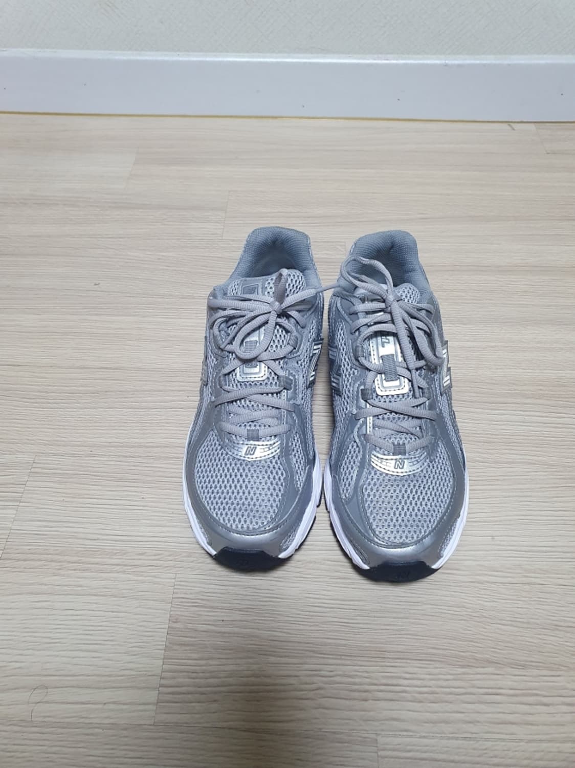 뉴발란스 740 운동화 265 상품이미지3