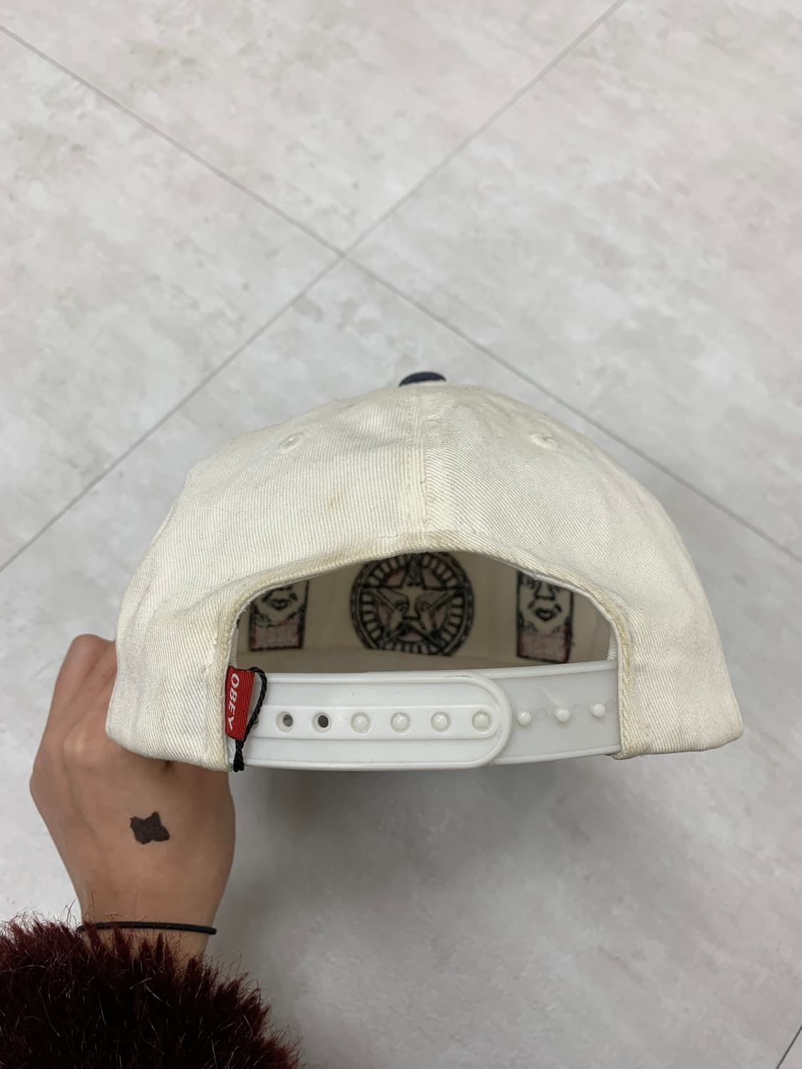 오베이 화이트 네이비 일자 볼캡 #294 상품이미지4