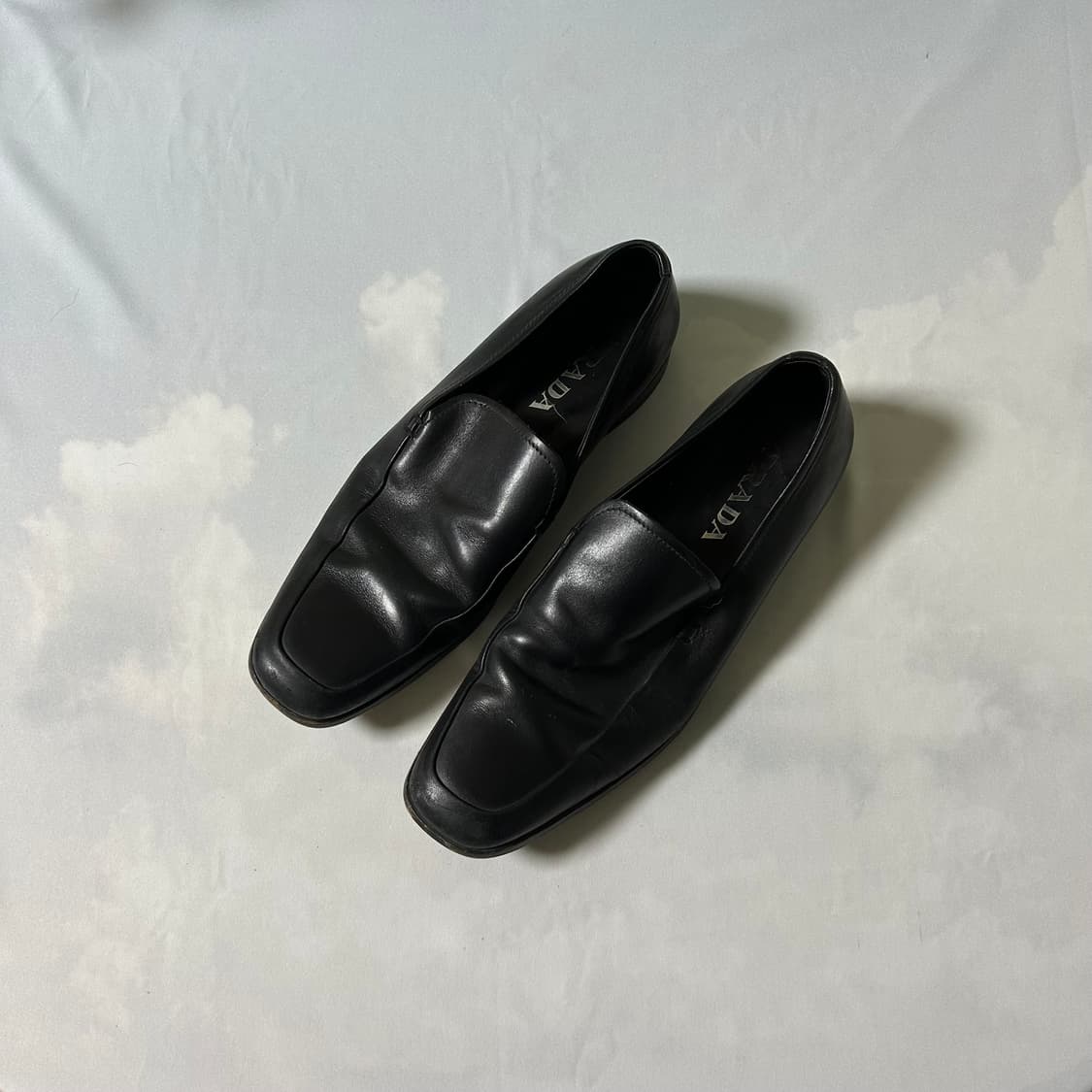 Prada slip on loafers 상품이미지1