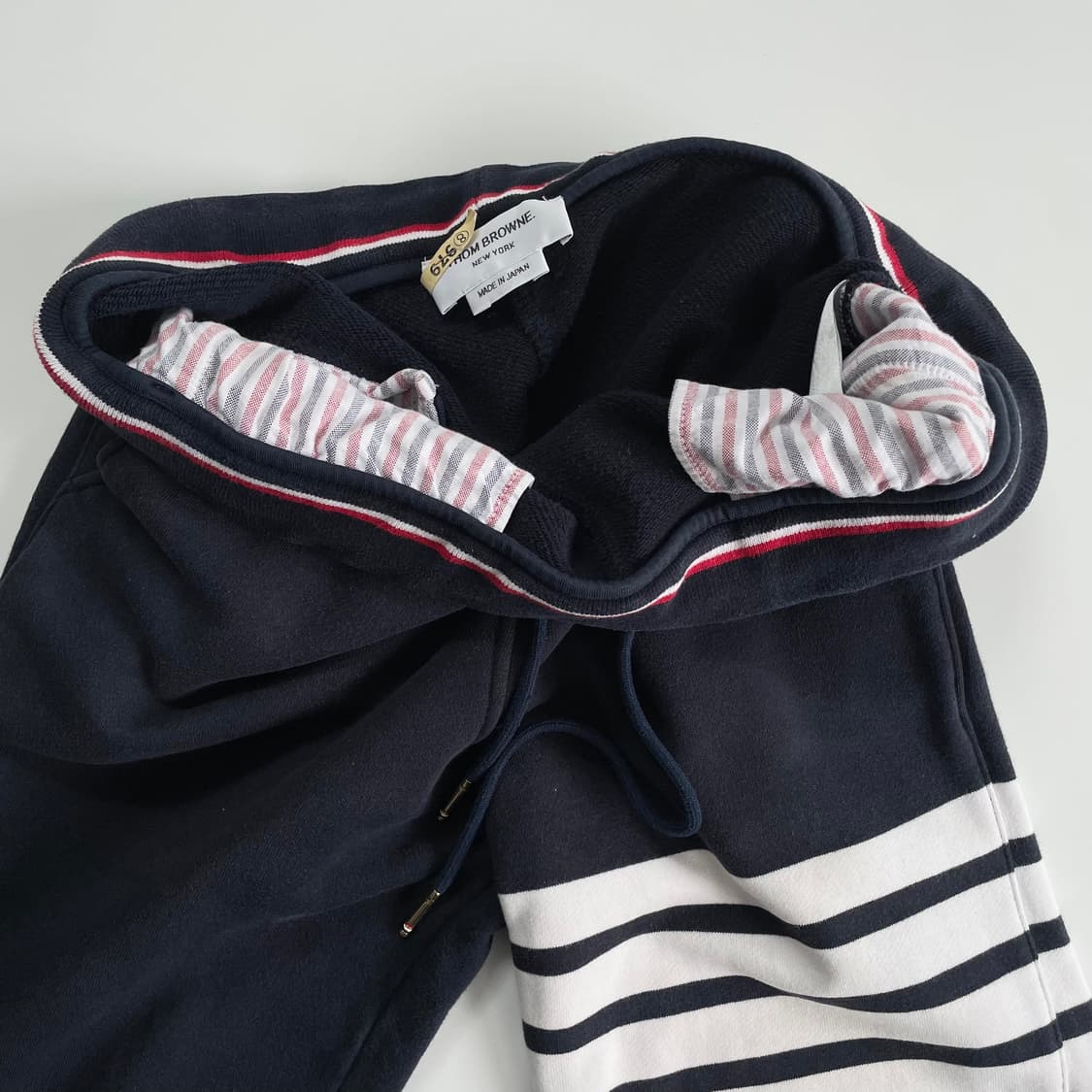 Thom browne 톰브라운 4선 완장 스웻 조거 팬츠 상품이미지3
