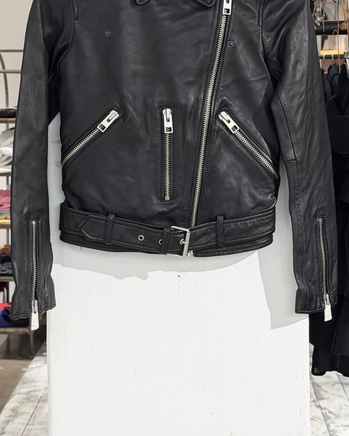올세인츠 블랙 쉽스킨 레더 바이커 자켓 상품이미지5