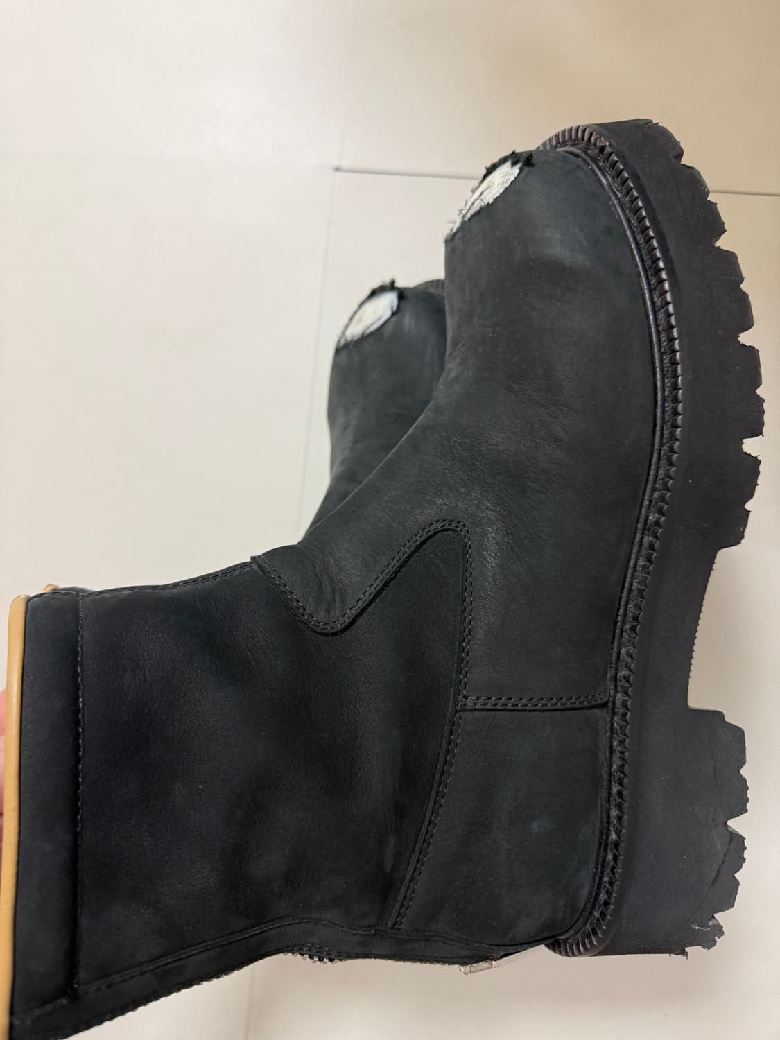 MM6 메종 마르지엘라 디스트레스 토 앵클 부츠 상품이미지3