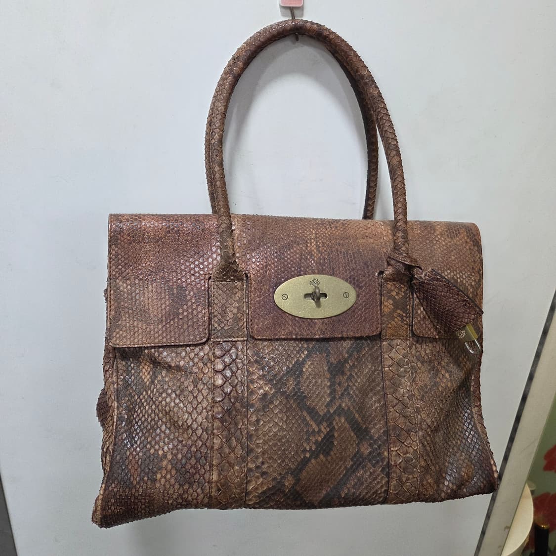 멀버리 리미티드 스네이크 토트백 남.녀.공용 상품이미지1