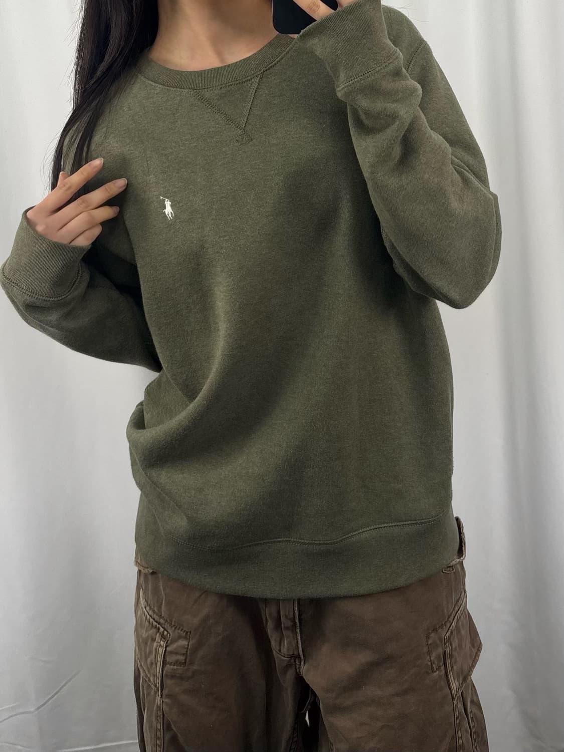 폴로 카키 맨투맨 상품이미지2